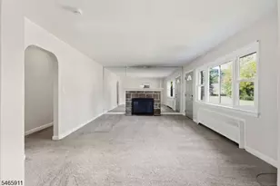 127 Warrenville Rd, Green Brook Township, NJ 08812 - Photo 6