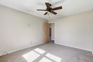 127 Warrenville Rd, Green Brook Township, NJ 08812 - Photo 18