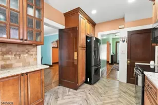 65 Harrison St, Belleville, NJ 07109 - Photo 8