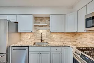 17 Sunrise Dr, Long Hill Township, NJ 07933 - Photo 6