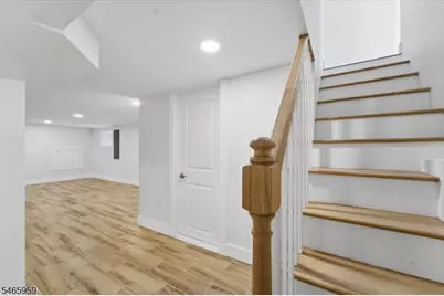 95 Rutherford Pl, North Arlington, NJ 07031 - Photo 30