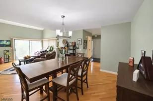 1 Sparrow Cir, Hampton Township, NJ 07860 - Photo 10