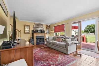 49 Laurel Rd, Franklin Township, NJ 08528 - Photo 12