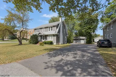 30 Bloomfield Ave, Montville Township, NJ 07058 - Photo 2