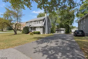 30 Bloomfield Ave, Montville Township, NJ 07058 - Photo 2