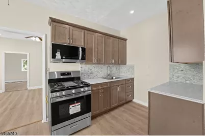 29 Goodwin Ave, Newark, NJ 07112 - Photo 42