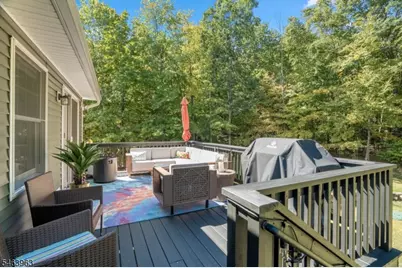 1036 Scenic Dr, Jefferson Township, NJ 07438 - Photo 16