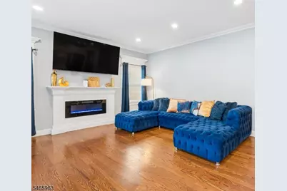 1019 Bishop Evans Way, Linden, NJ 07036 - Photo 6