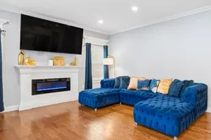 1019 Bishop Evans Way, Linden, NJ 07036 - Photo 6