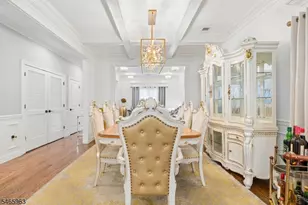 1019 Bishop Evans Way, Linden, NJ 07036 - Photo 4