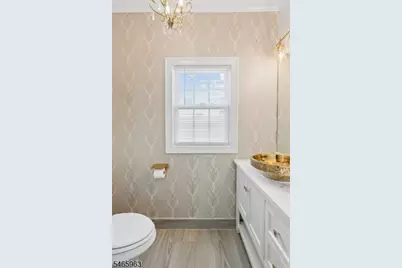 1019 Bishop Evans Way, Linden, NJ 07036 - Photo 8