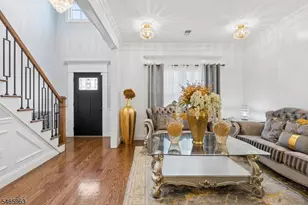 1019 Bishop Evans Way, Linden, NJ 07036 - Photo 2