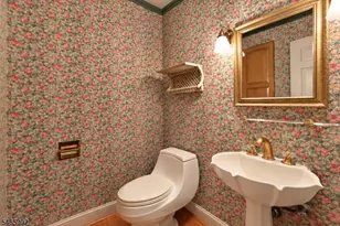 15 Norman Cir, Madison, NJ 07940 - Photo 10