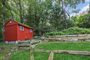 13 Holiday Ln, West Milford, NJ 07480 - Photo 46