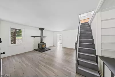 543 Terrace Dr, Vernon, NJ 07422 - Photo 8