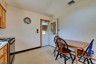 129 Irvington Ave, Franklin Township, NJ 08873 - Photo 18