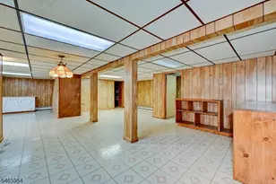 129 Irvington Ave, Franklin Township, NJ 08873 - Photo 32
