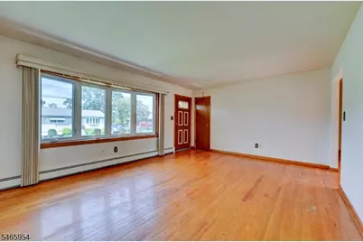 129 Irvington Ave, Franklin Township, NJ 08873 - Photo 10