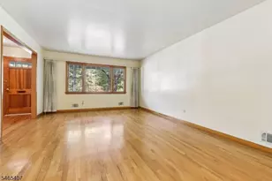 25 Wardle Ave, Berkeley Heights Township, NJ 07922 - Photo 4