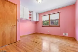 25 Wardle Ave, Berkeley Heights Township, NJ 07922 - Photo 28