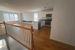 201 Schuyler Ave 2nd Fl, Newark, NJ 07112 - Photo 2
