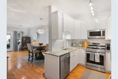 8613 Brittany Dr, Wayne, NJ 07470 - Photo 12