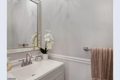 8613 Brittany Dr, Wayne, NJ 07470 - Photo 14