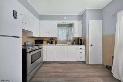 40 W Fairview Ave, Dover, NJ 07801 - Photo 14