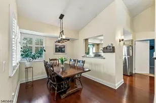 56 Bentley Ct, Bedminster Township, NJ 07921 - Photo 10