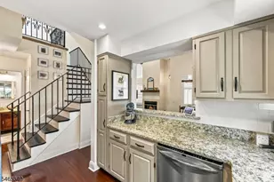 56 Bentley Ct, Bedminster Township, NJ 07921 - Photo 16