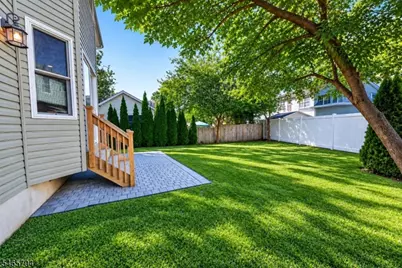 11 Tulip Ct, Kenilworth, NJ 07033 - Photo 30