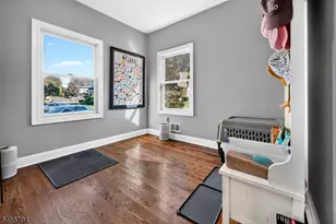 11 Tulip Ct, Kenilworth, NJ 07033 - Photo 8