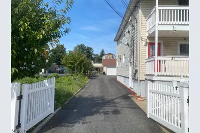 31 Meade St #2, West Orange Township, NJ 07052 - Photo 12
