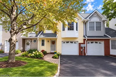 28 Angela Way, Berkeley Heights Township, NJ 07922 - Photo 2