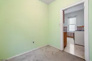912 Roosevelt St, Elizabeth, NJ 07202 - Photo 6