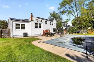 19 Joel Pl, Woodbridge Township, NJ 08830 - Photo 32
