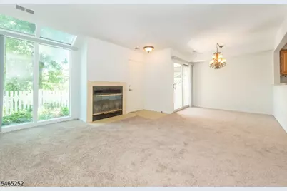 4 Danbury Ct, Bedminster Township, NJ 07921 - Photo 12