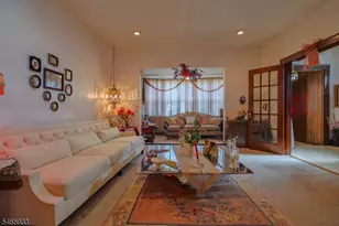 925 Summit St, Linden, NJ 07036 - Photo 6