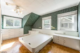 18 Halsted St, Verona, NJ 07044 - Photo 4