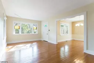 18 Halsted St, Verona, NJ 07044 - Photo 2