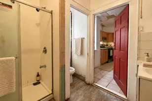 85 Veterans Memorial Dr, Somerville, NJ 08876 - Photo 10