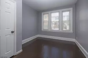 315 Pearsall Ave, Jersey City, NJ 07305 - Photo 10