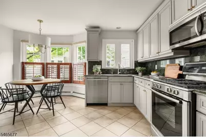 7 Dexter Dr N, Bernards Township, NJ 07920 - Photo 8