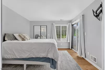 76 Encampment Dr, Bedminster Township, NJ 07921 - Photo 10