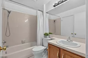 76 Encampment Dr, Bedminster Township, NJ 07921 - Photo 14