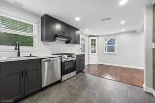 529 Richfield Ave, Kenilworth, NJ 07033 - Photo 8