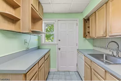 1118 W Henry St, Linden, NJ 07036 - Photo 14
