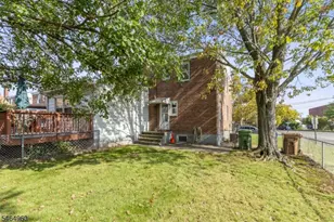 1118 W Henry St, Linden, NJ 07036 - Photo 26