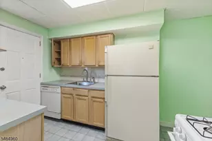 1118 W Henry St, Linden, NJ 07036 - Photo 12