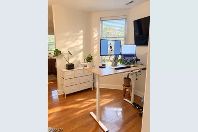 80 Bay St #9, Montclair Twp., NJ 07042 - Photo 8